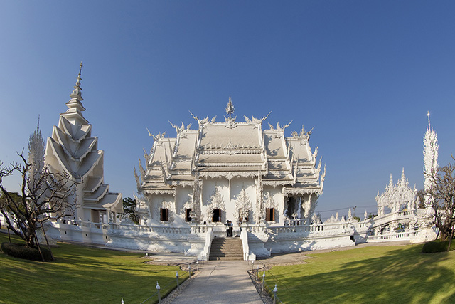 Hình ảnh Khám phá ngôi đền Trắng kỳ ảo ở Thái Lan