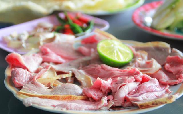 Bê thui Cầu Mống
