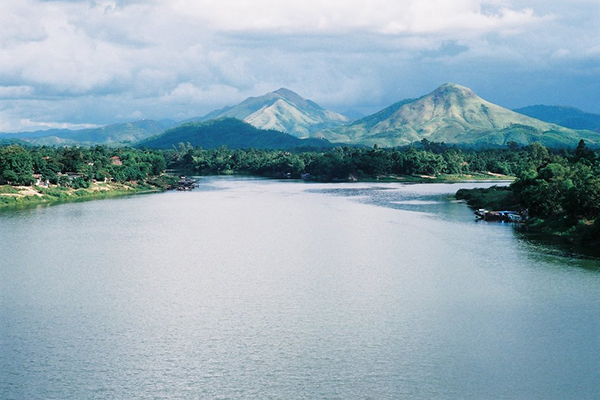 Núi Ngự