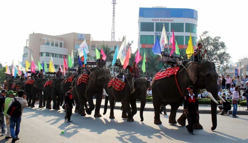vé máy bay TPHCM đi Buôn Mê Thuột