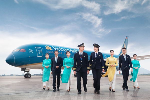 Vietnam Airlines - hãng khai thác độc quyền chặng bay Sài Gòn đi Cà Mau