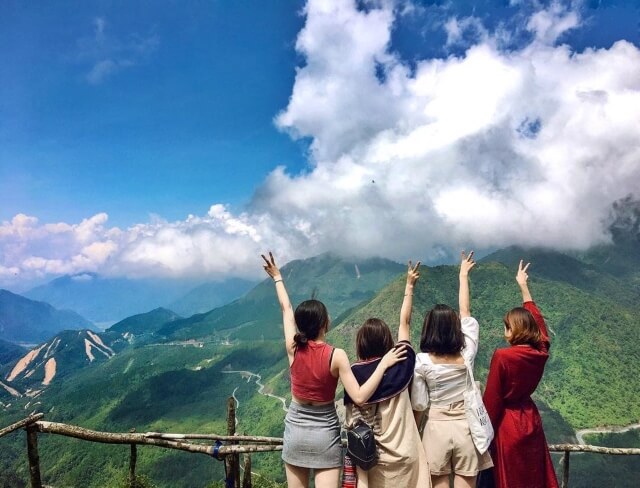 Tháng 7 cung là thời điểm lý tưởng để khám phá hết vẻ đẹp của núi rừng Tây Bắc